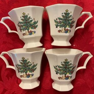 Nikko Ceramics Christmas Tree Mugs - White and Green